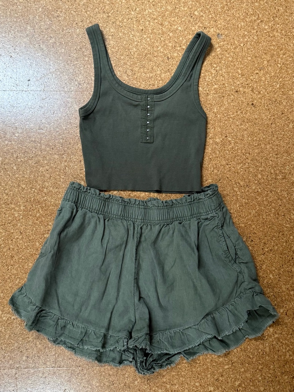 Aerie short tank set